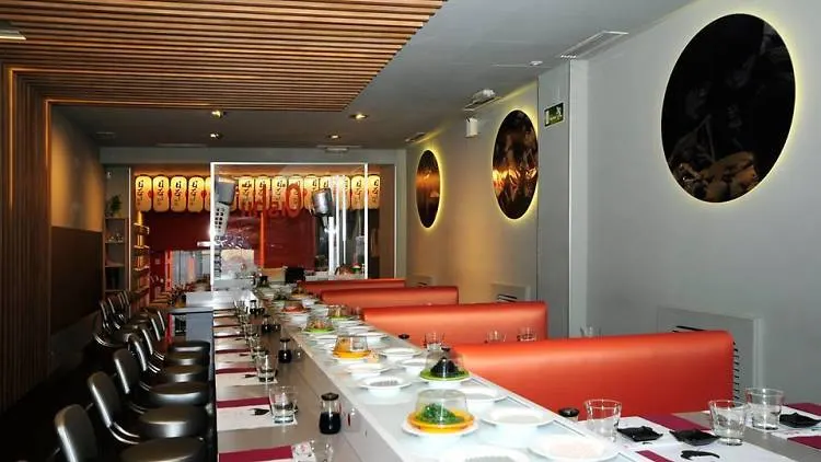 Oishii Ramen Bar · 3